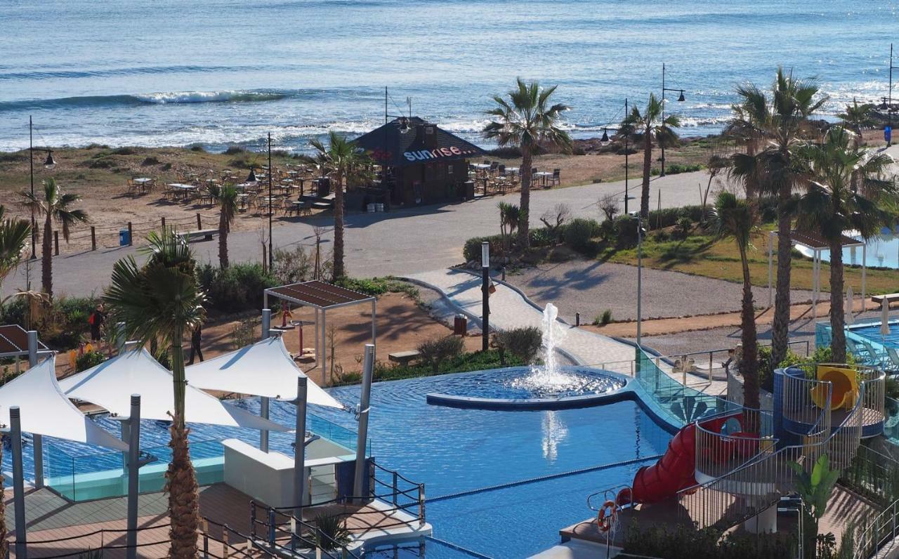 Апартаменты Sea Senses Торевьиа Экстерьер фото